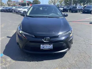 Toyota Corolla 2024 LE 4dr Sedán