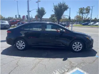 Toyota Corolla 2024 LE 4dr Sedán