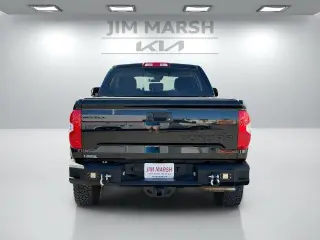 Toyota Tundra 2018 4x4 SR5 4dr Double Cab Pickup SB (5.7L V8)