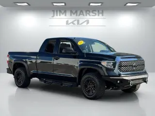 Toyota Tundra 2018 4x4 SR5 4dr Double Cab Pickup SB (5.7L V8)