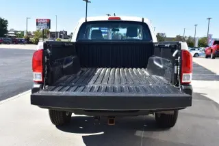 Toyota Tacoma 2017 4x2 SR 4dr Access Cab 6.1 ft LB