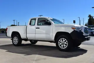 Toyota Tacoma 2017 4x2 SR 4dr Access Cab 6.1 ft LB