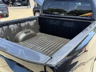 Toyota Tundra 2023 4x2 1794 Edition 4dr CrewMax Cab Pickup SB