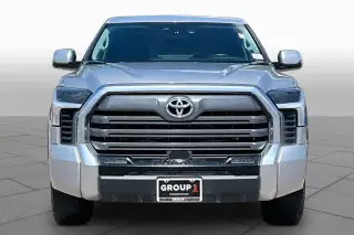 Toyota Tundra 2024 4x4 Limited HV 4puerta CrewMax Cabina SB Pickup