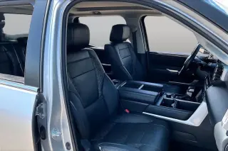 Toyota Tundra 2024 4x4 Limited HV 4puerta CrewMax Cabina SB Pickup