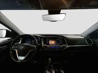 Toyota Highlander 2019 SE 4dr SUV