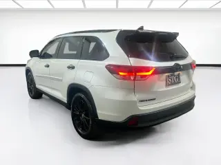 Toyota Highlander 2019 SE 4dr SUV