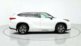 Toyota Highlander 2023 AWD L 4dr SUV