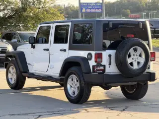 Jeep Wrangler Unlimited Sport 4WD 2017