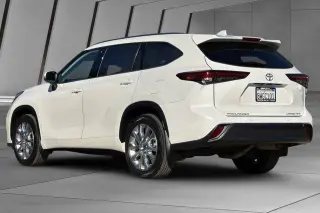 Toyota Highlander 2021 AWD Limited 4dr SUV