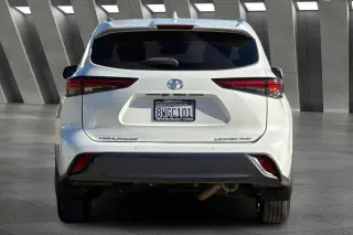 Toyota Highlander 2021 AWD Limited 4dr SUV