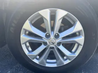 2015 Nissan Rogue FWD 4dr SV