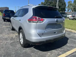 2015 Nissan Rogue FWD 4dr SV