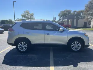 2015 Nissan Rogue FWD 4dr SV