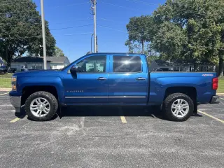 2015 Chevrolet Silverado 1500 4WD Crew Cab 143.5" LT w/1LT