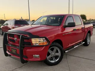 2012 RAM 1500 ST Crew Cab 4WD