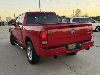 2012 RAM 1500 ST Crew Cab 4WD