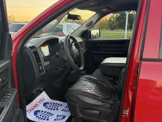 2012 RAM 1500 ST Crew Cab 4WD