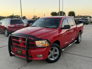 2012 RAM 1500 ST Crew Cab 4WD