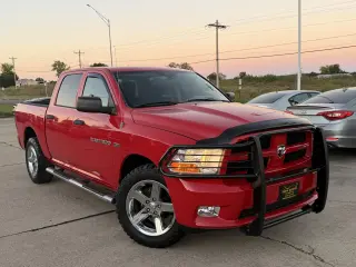 2012 RAM 1500 ST Crew Cab 4WD