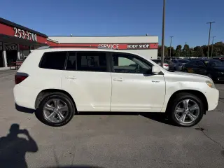 2009 Toyota Highlander Sport