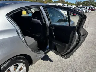 2010 Mazda MAZDA3 4dr Sdn Auto i Touring