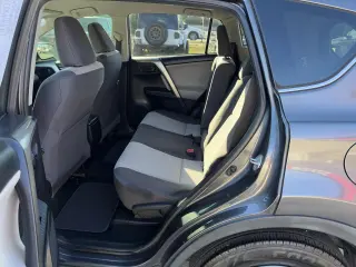 2014 Toyota RAV4 AWD 4dr LE (Natl)