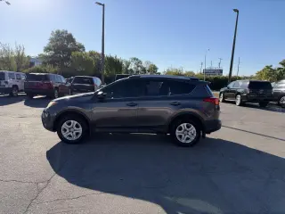 2014 Toyota RAV4 AWD 4dr LE (Natl)