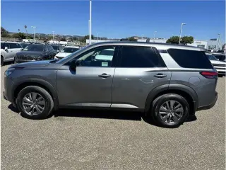 Nissan Pathfinder 2025 S 4 SUV