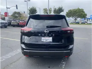 Nissan Rogue 2025 SV 4dr Crossover