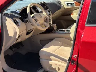 Nissan Pathfinder 2014 S 4 SUV