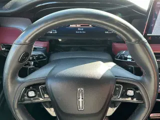 Lincoln Corsair 2023 AWD Reserve 4dr SUV