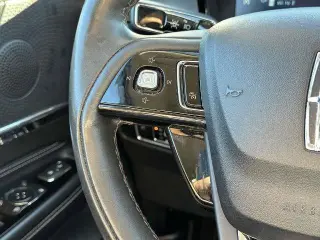 Lincoln Corsair 2024 AWD Reserve 4dr SUV