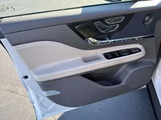 Lincoln Corsair 2024 AWD Reserve 4dr SUV