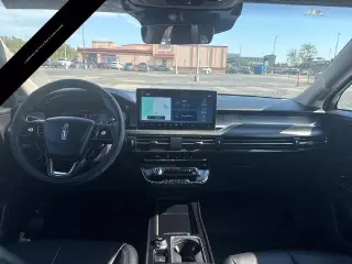Lincoln Corsair 2025 AWD Premiere 4dr SUV