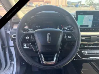 Lincoln Corsair 2025 AWD Premiere 4dr SUV