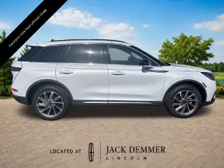Lincoln Corsair 2025 AWD Premiere 4dr SUV