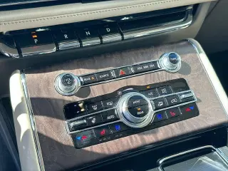 Lincoln Aviator 2022 AWD Reserve 4dr SUV