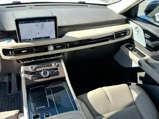 Lincoln Aviator 2022 AWD Reserve 4dr SUV