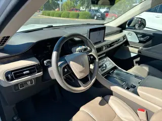 Lincoln Aviator 2022 AWD Reserve 4dr SUV