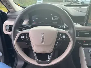Lincoln Aviator 2024 AWD Reserve 4dr SUV