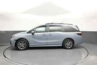 Honda Odyssey 2025 Touring 4dr Mini-Van