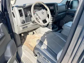 Nissan NV 2014 3500 HD S 3dr Passenger Van (V6)