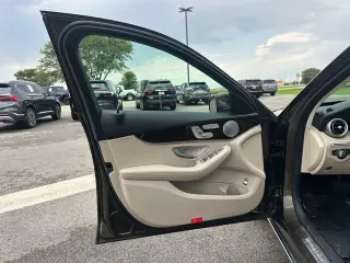 Mercedes-Benz Clase C 2017 tracción total C 300 Luxury 4MATIC 4dr Sedán