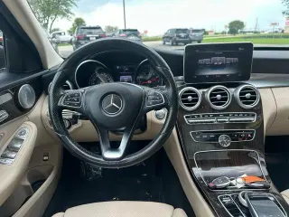 Mercedes-Benz Clase C 2017 tracción total C 300 Luxury 4MATIC 4dr Sedán