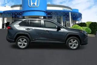 Toyota RAV4 Híbrido 2021 AWD XLE Premium 4dr SUV