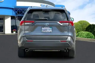 Toyota RAV4 Híbrido 2021 AWD XLE Premium 4dr SUV