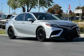 Toyota Camry 2024 SE 4dr Sedán