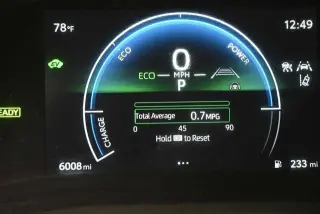 Toyota Camry 2025 AWD SE Sedán 4 puertas