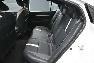 Toyota Camry 2025 AWD SE Sedán 4 puertas